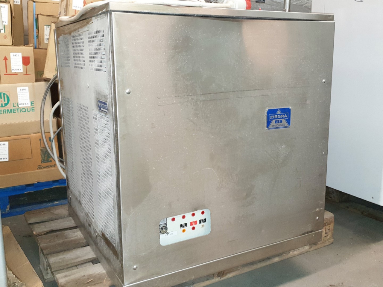 Used Ziegra ZBE 1000 flake ice machine HOS BV